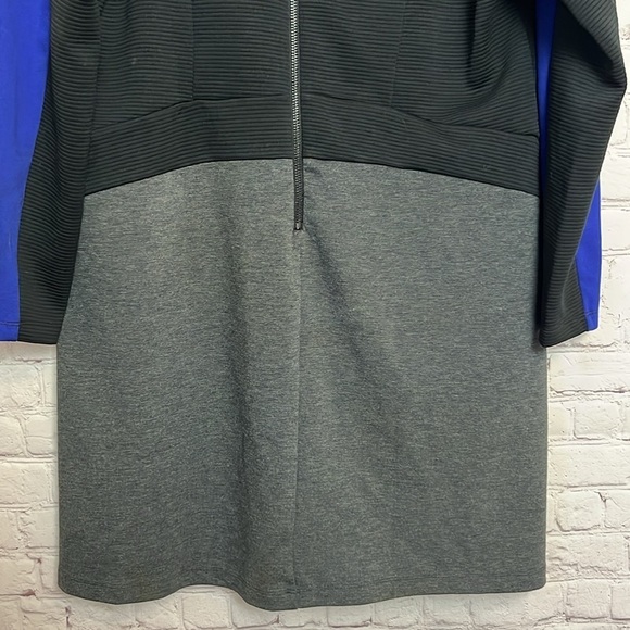 View by Walter Baker Long Sleeve Color Block Knit Dress - Picture 8 of 13